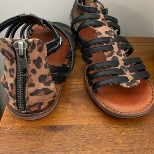 American eagle black and cheetah print sandals